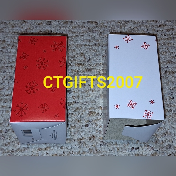 Star Wars The Mandalorian Hallmark Christmas Tree Ornament with the EXTRA SLEEVE - Picture 2 of 9